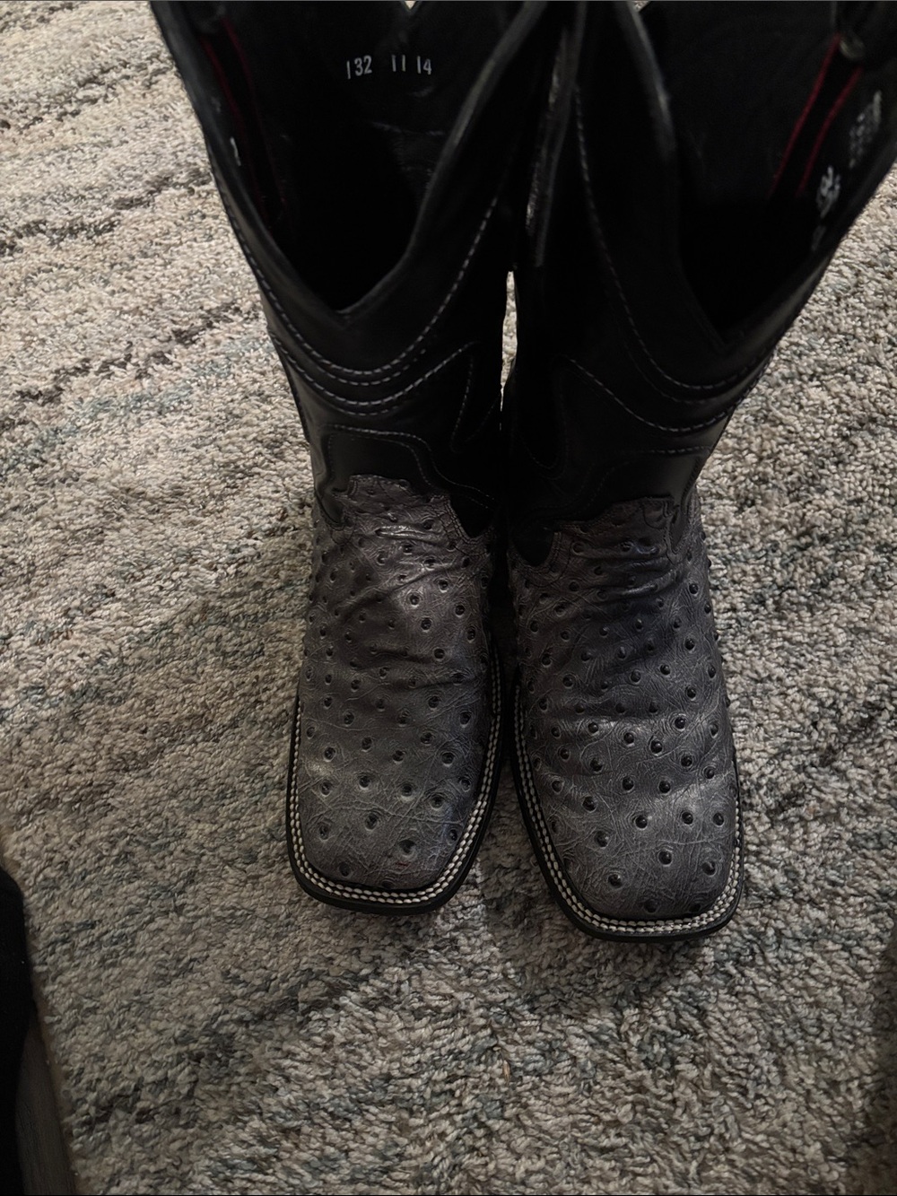 Men's Grey Ostrich-Textured Western Boots ( not ostrich just print)